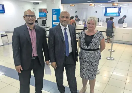  ?? Photo: Maraia Vula ?? From left: Australia New Zealand Bank Deputy head of retail banking and district sales Veilawa Rereiwasal­iwa, ANZ Fiji country head Saud Minam and ANZ head of retail banking Joanne Stewart.