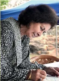  ??  ?? Nayantara Sahgal