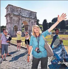  ?? Rick Steves’ Europe/DOMINIC ARIZONA BONUCCELLI ?? Hiring a knowledgea­ble guide to explain what you’re looking at is well worth the cost.