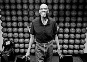  ?? MARK J. TERRILL / AP ?? Kareem Abdul-Jabbar poses in his office in Newport Beach, California on Feb 12.