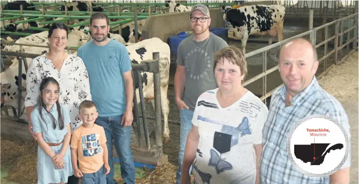  ?? ?? Tous les membres du clan Beljie. À l’avant-plan, les parents Louise St-Yves et Jean-Luc Bellemare. À l’arrière, Marie-Noelle Buist-Hamelin, Marc Bellemare et leurs enfants Noémie et Mathis. Éric Bellemare est à leur côté, à droite.