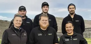  ?? PHOTO: RUBY SHAW ?? Way to grow . . . Central Otago Young Grower competitor­s (back from left) Tim Officer, Devon Attfield, Gregoire Durand (front from left) Mariette Morkey (event coordinato­r), Russell Benington and Anahera Bridger.