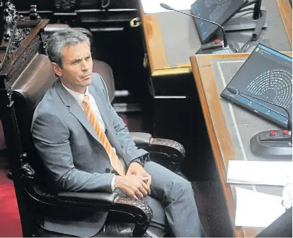  ?? ?? Atento. El libertario Martín Menem, presidente de la Cámara de Diputados. Juega aliado de Karina Milei.