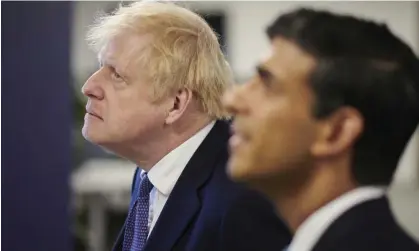  ?? Photograph: Leon Neal/AP ?? Boris Johnson and Rishi Sunak during a visit to an energy company in 2020.
