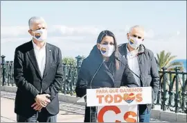  ?? GERARD ARTIGAS / ACN ?? Matías Alonso, Inés Arrimadas y Carlos Carrizosa, ayer en Tarragona