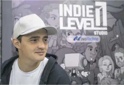  ?? FOTO CARLOS VELÁSQUEZ ?? Juan David Gutiérrez, Cofundador y CEO de Indie Level, ha logrado abrir el mercado de la educación a través de videojuego­s y cree que aún hay potencial para crecer.