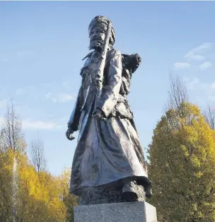  ??  ?? Lions of the Great War statue in Smethwick