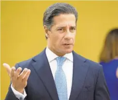  ?? AP ?? Miami superinten­dent Alberto Carvalho turned Mayor de Blasio down after a disagreeme­nt over compensati­on.