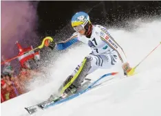  ?? Foto: dpa ?? Im ersten Slalom Durchgang von Schladming hatte es noch gut ausgesehen für Felix Neureuther, doch im zweiten fädelte er ein und schied aus.