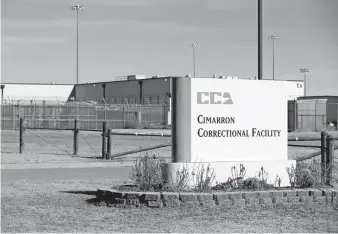  ?? [STEPHEN PINGRY/ TULSA WORLD] ?? The Cimarron Correction­al Facility is pictured in 2016.