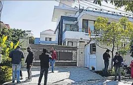  ?? ?? Former Uttarakhan­d minister Harak Singh Rawat’s residence in Dehradun was raided by ED in February.