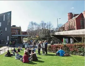  ??  ?? The student union in The university of sheffield has been voted No. 1 in the uK eight years in a row.