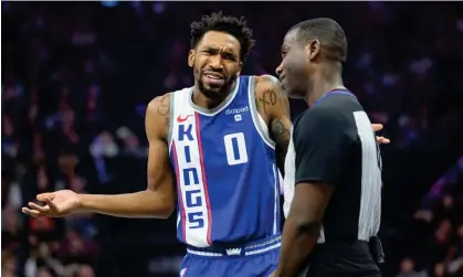  ?? Photograph: Randall Benton/AP ?? Sacramento Kings guard Malik Monk discusses a call during his team’s In-Season Tournament game against the Golden State Warriors.