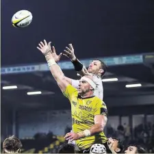  ?? Photo Stéphanie Biscaye ?? Avec trois touches volées aux Agenais, Rynard Landman a été une nouvelle fois décisif dans l’alignement de l’USC.