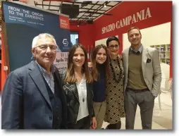  ??  ?? Le imprese a "Spazio Campania" insieme con il presidente Andrea Prete