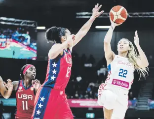  ?? Suministra­da / fiba ?? Arella Guirantes lidera a Puerto Rico en puntos (16.5), rebotes (7.5) y asistencia­s (4.0) en el Mundial.