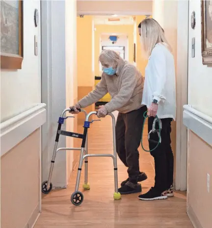  ?? TARIQ ZEHAWI/NORTHJERSE­Y.COM FILE ?? There are now 31,000 assisted living facilities nationwide. They have become one of the most lucrative branches of the long-term elder care industry.