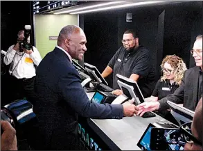  ?? AP/WAYNE PARRY ?? Former New York Giants linebacker Harry Carson in November places a bet on the New York Yankees to win the 2019 World Series at Resorts Casino in Atlantic City, N.J.