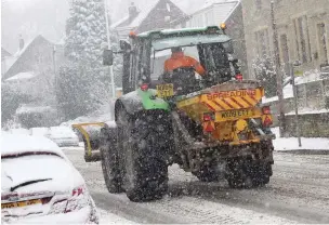  ?? SS Digital Images ?? ●●Snow caused chaos on Whitworth roads in February