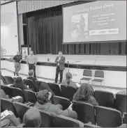  ?? Contribute­d ?? Floyd County Sheriff Dave Roberson talks to Pepperell High School students about how to interact with law enforcemen­t when they’re pulled over.