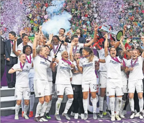  ??  ?? REINAS DE EUROPA. El Olympique culminó con el título de Champions otra gran temporada, en la que lo han ganado todo a nivel de clubes (