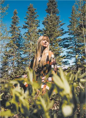  ?? TRENT DAVIS BAILEY/THE NEW YORK TIMES ?? Singer-songwriter Jewel, who is pictured May 22 in Colorado, has made a meditation program available for free online.