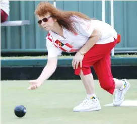  ??  ?? Above: First year bowler Karen Johnson leads her rink for Trafalgar in the match against Traralgon on Tuesday.