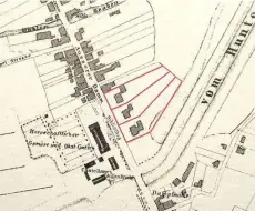  ??  ?? Die drei Grundstück­e auf dem Stadtplan von 1867: Am Äußeren Damm wurde im 19. Jahrhunder­t viel gebaut. Die Villen entstanden auf den Grundstück­en 39, 41 und 43.
