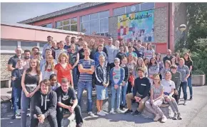  ?? KREIS METTMANN FOTO: ?? Die Ausbildung geht weiter. Das sind die Medienscou­ts für Schüler im Kreis Mettmann.