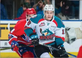  ?? MARISSA BAECKER, SHOOT THE BREEZE/Special to The Daily Courier ?? Carsen Twarynski of the Kelowna Rockets signed a three-year rookie contract with the Philadelph­ia Flyers on Monday.