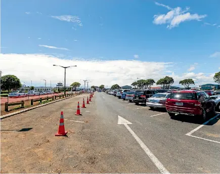  ?? SIMON O’CONNOR/STUFF ?? The annual airport car parking card that frequent users would buy to save money on their parking has been disestabli­shed.