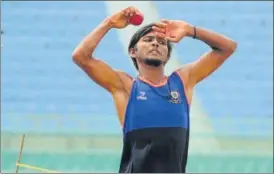  ?? DEEPAK GUPTA/HT PHOTO ?? Lucknow’s Zeeshan Ansari in action during Uttar Pradesh Ranji Trophy team training on Wednesday. Suresh Raina and Co take on Railways in the season opener, starting Thursday, at the Ekana Internatio­nal cricket stadium in Lucknow.