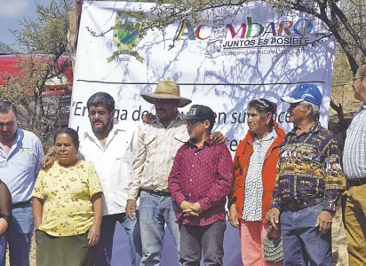  ??  ?? La recolecció­n de agua de lluvia, una estrategia ecológica./ Francisco Arellano.