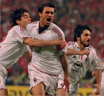  ??  ?? Kakà, Maldini e Gattuso in un’immagine da giocatori. Ora di nuovo insieme al Milan