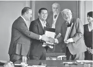  ?? /Fotos: Especial ?? “Serán siempre bien recibidos”, le dijo el gobernador Diego Sinhue al rector de la UNAM, Enrique Graue.