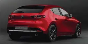  ??  ?? PUREZA DE LÍNEAS. No hay trazos que perfilen las formas del nuevo Mazda3. Su carrocería es una escultura de curvas puras que combinan rotundidad y elegancia.