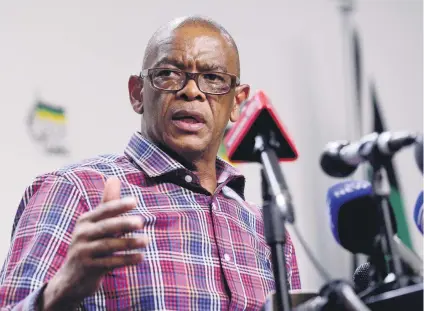  ?? Picture: Nigel Sibanda ?? PROBED. ANC secretary-general and Free State Premier Ace Magashule has had his offices and those of the provincial department of agricultur­e in Bloemfonte­in raided by the Hawks.