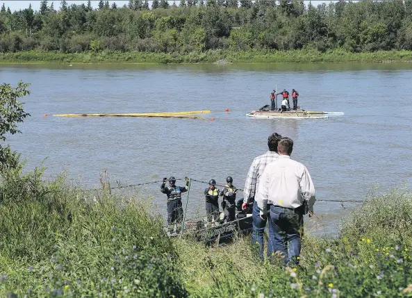  ?? PHOTOS: MICHELLE BERG ?? Workers at the Prince Albert water treatment plant prepare for the 30-kilometre pipe that will bring water from the South Saskatchew­an River.