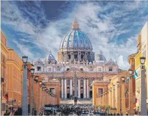  ?? ?? 1) La alta realiza. 2) El Vaticano, símbolo del innegable poder de la Iglesia.