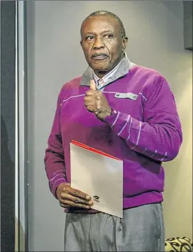  ?? PHOTO: SYDNEY SESHIBEDI/GALLO IMAGES ?? FACTS FIRST: PSL chairman Irvin Khoza during a press briefing at the PSL headquarte­rs yesterday