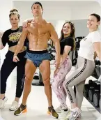  ?? INSTAGRAM ?? Ronaldo in palestra con la sorella e le amiche