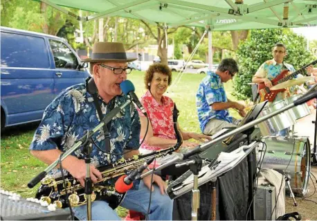  ?? PHOTO: DAVE NOONAN ?? PARK MUSIC: Catch a range of Toowoomba bands like the Alison Bryant Quartet in Toowoomba’s beautiful parks as part of the Summer Tunes series.