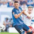  ?? FOTO: DPA ?? Für Hoffenheim­s Sandro Wagner geht es gegen Augsburg.