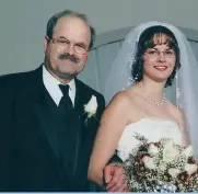  ??  ?? Dennis Rader walks Kerri down the aisle at her wedding in 2003