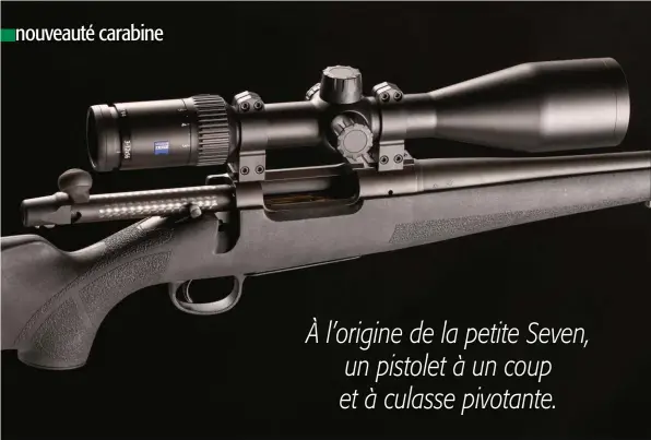  ??  ?? Le corps de la culasse mobile a été bouchonné afin de réduire les reflets du soleil et de mieux conserver les traces de lubrificat­ion.