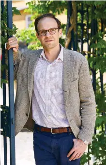  ??  ?? Carl Benedikt Frey Économiste, directeur du programme sur l’avenir du travail à l’Oxford Martin School.