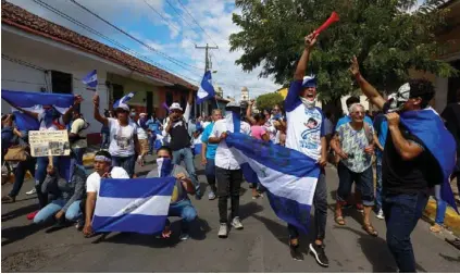  ?? AP ?? Desde abril del 2018, muchas manifestac­iones de opositores nicaragüen­ses han sido fuertement­e reprimidas por el gobierno de Daniel Ortega. Esta marcha fue en agosto del año pasado.