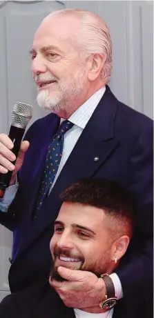  ?? GETTY ?? Il presidente del Napoli, Aurelio De Laurentiis, si coccola Insigne