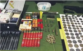  ??  ?? The are accused of traffickin­g ammunition and arms