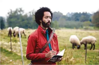  ?? TBS ?? Wyatt Cenac plays a journalist covering an alien-abduction support group in the unnerving “People of Earth,” premiering Oct. 31.